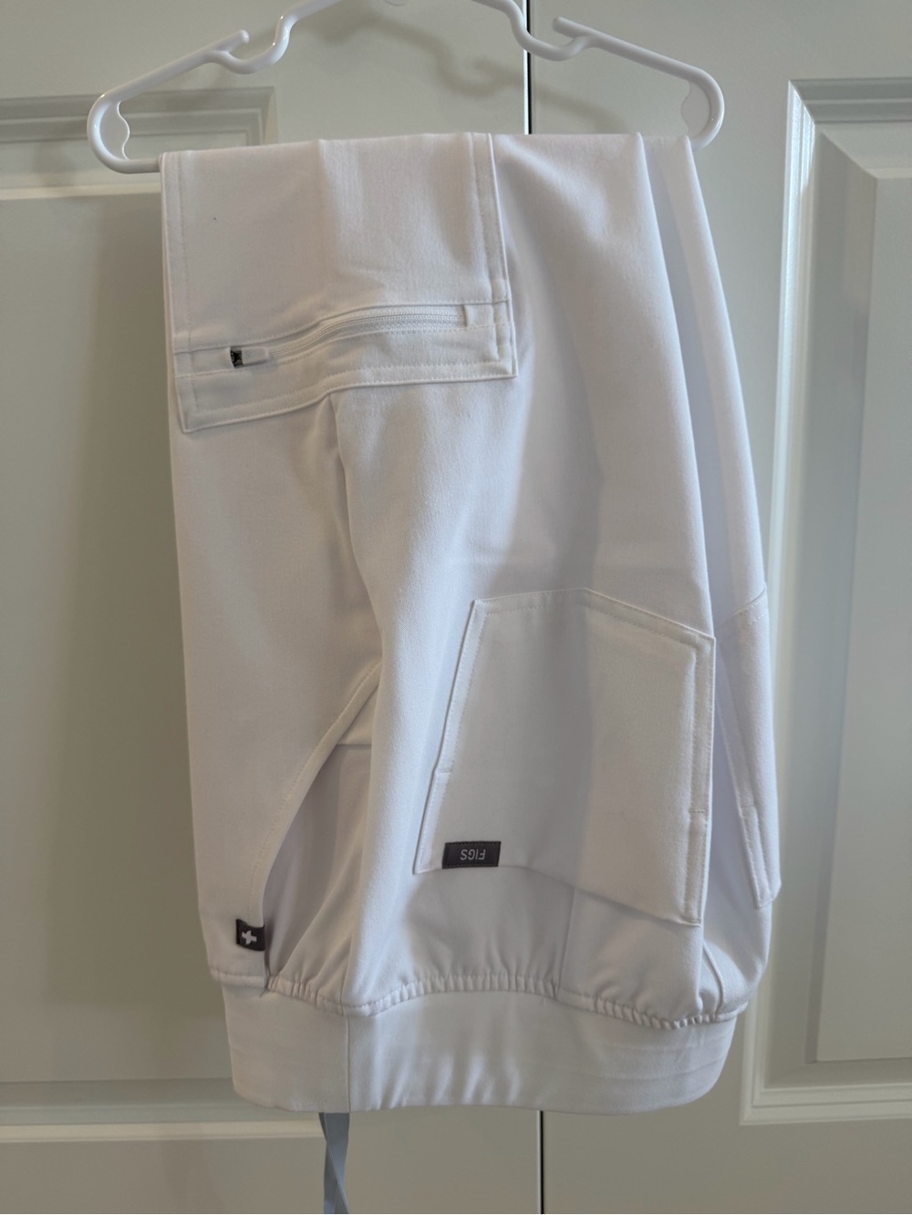 Figs White Women's Utility Jogger XXS PETITE